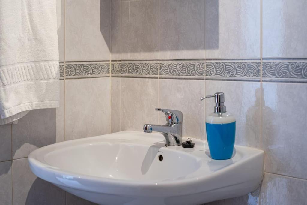 Blife Allya Private Rooms Distrikt Distrikt Faro Exterior foto